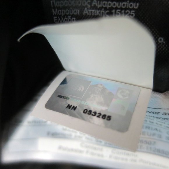 The North Face Camo Puffer Vest Size L - Picture 11 of 11